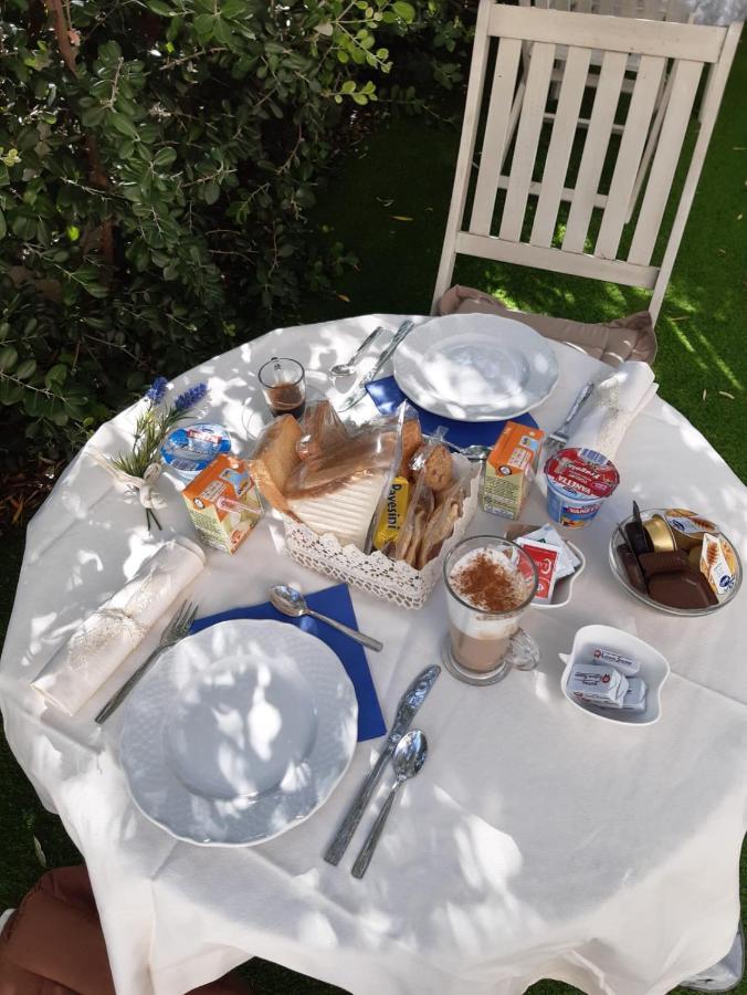 チェファル A Casa Della Nonna Bed & Breakfast エクステリア 写真