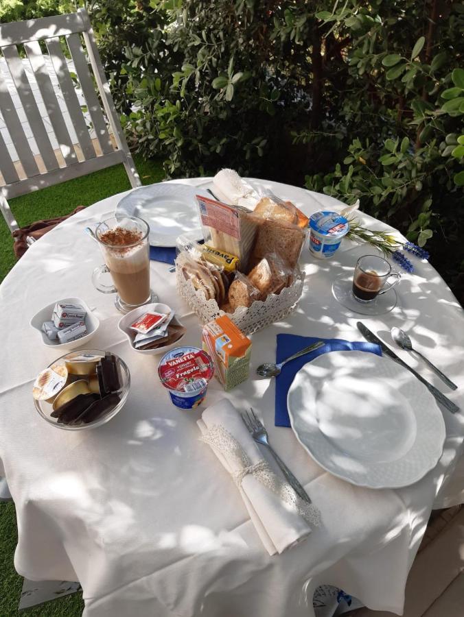 チェファル A Casa Della Nonna Bed & Breakfast エクステリア 写真